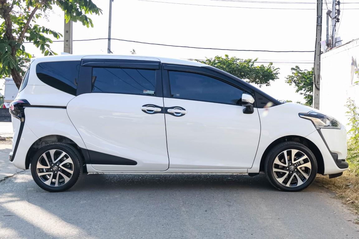 Toyota Sienta 1.5V MNC 2023 *RK2134*